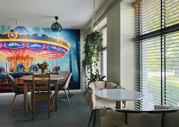 Avion Hotel